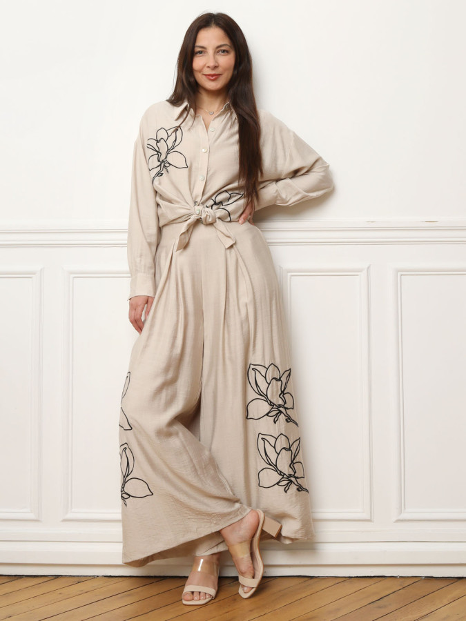 Pantalon palazzo beige à fleurs brodées