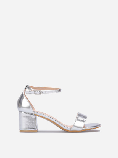 Sandales basiques argentées eà talon carré