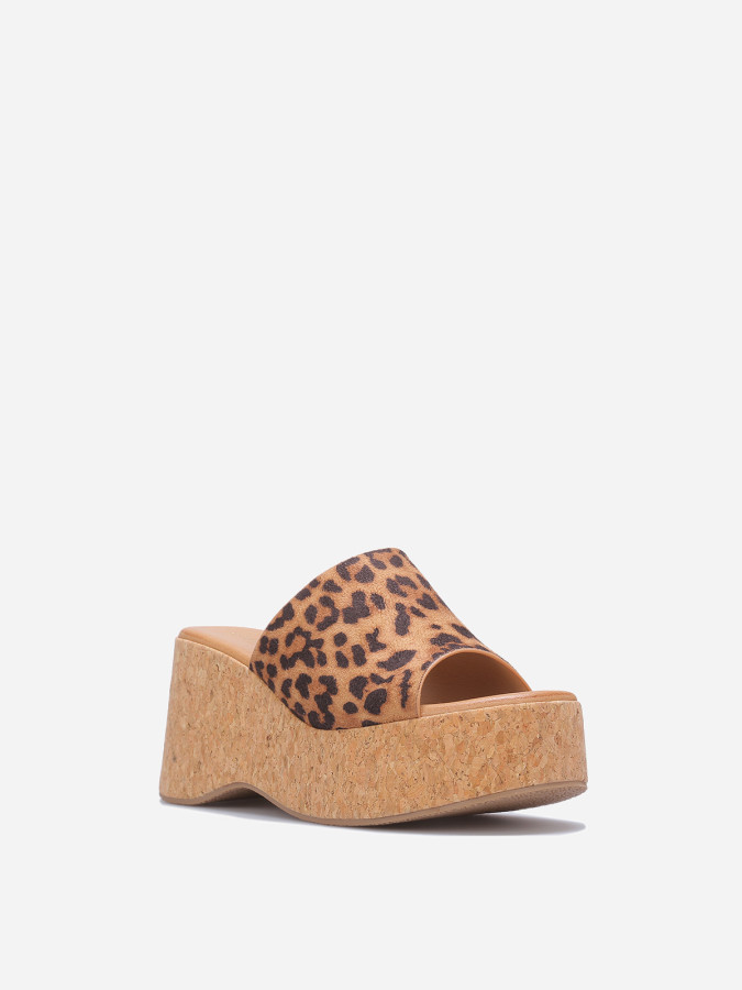 Mules compensées à bride large léopard