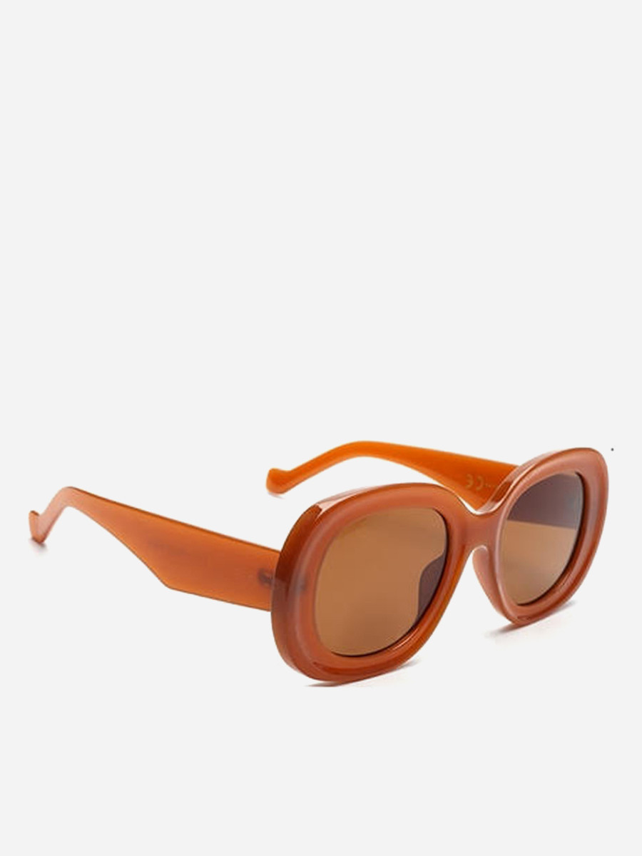 Lunettes de soleil style rétro camel