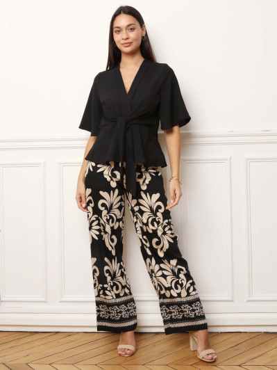 Blouse noire à nouer à manches papillons