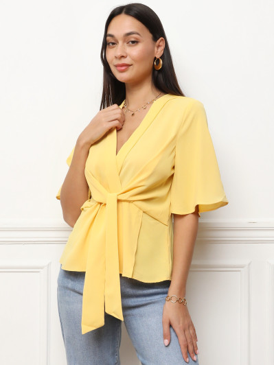 Blouse jaune à nouer à manches papillons