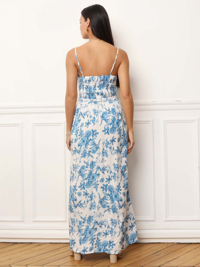 Robe longue bleue à bretelles et fleurs