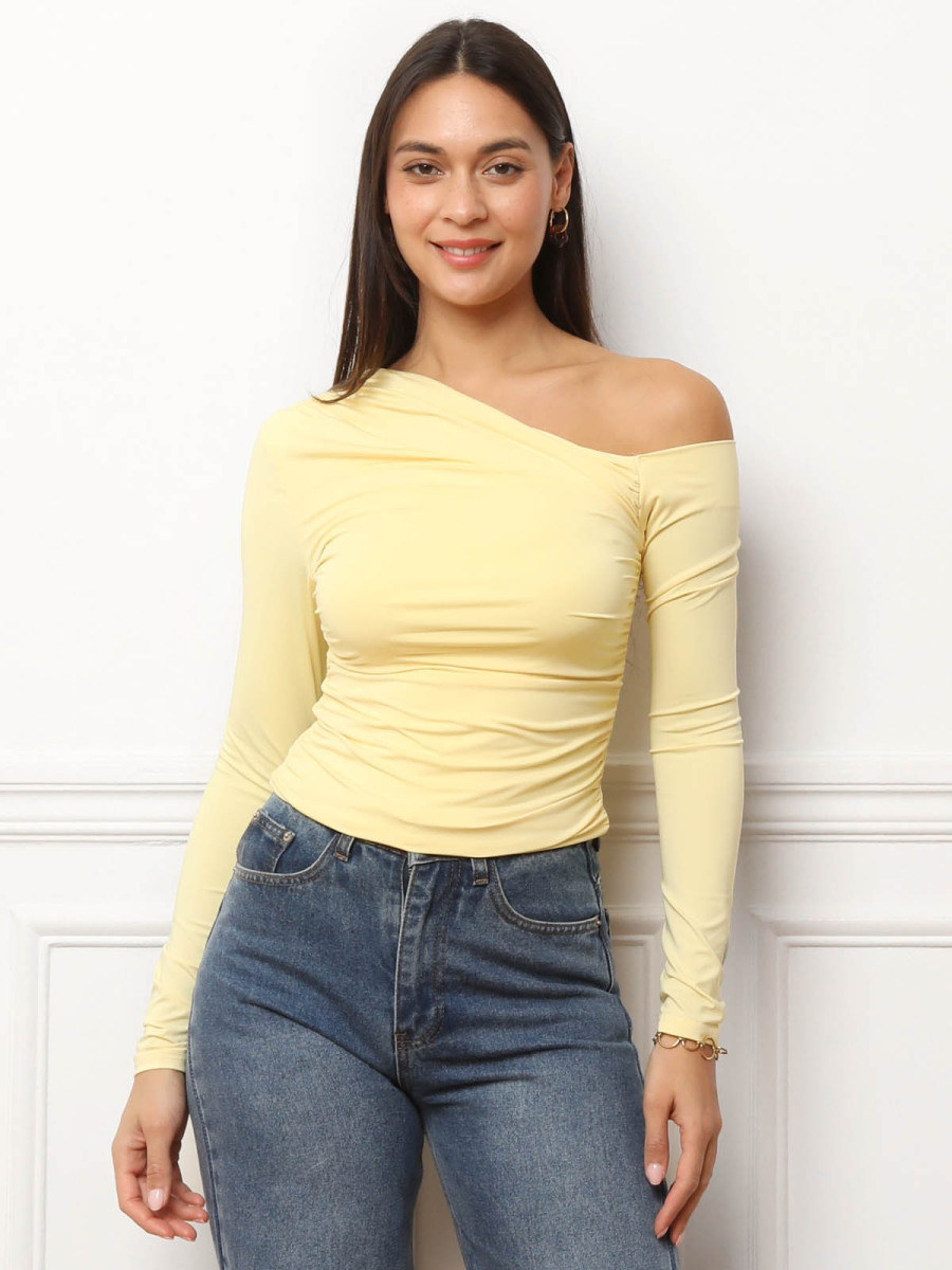 Top froncé et asymétrique jaune