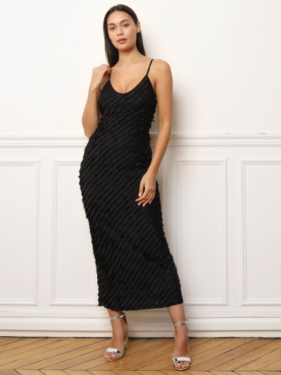 Robe longue noire à mini volants