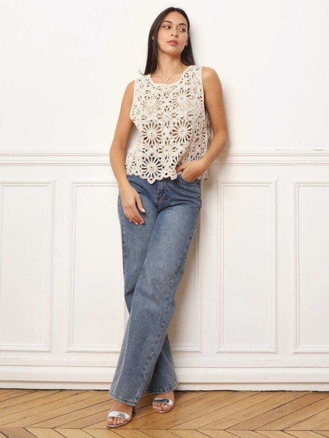 Top beige en crochet avec sequins