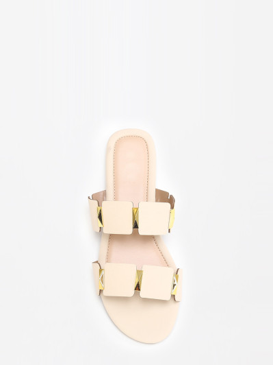 Mules plates beiges à brides et détails dorés grandes tailles