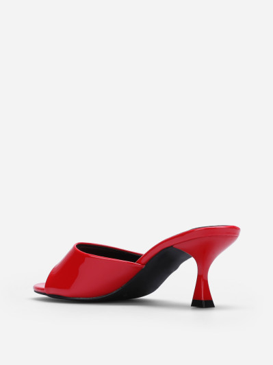 Mules vernies rouges à talon bobine
