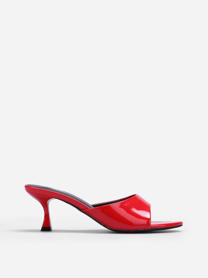 Mules vernies rouges à talon bobine