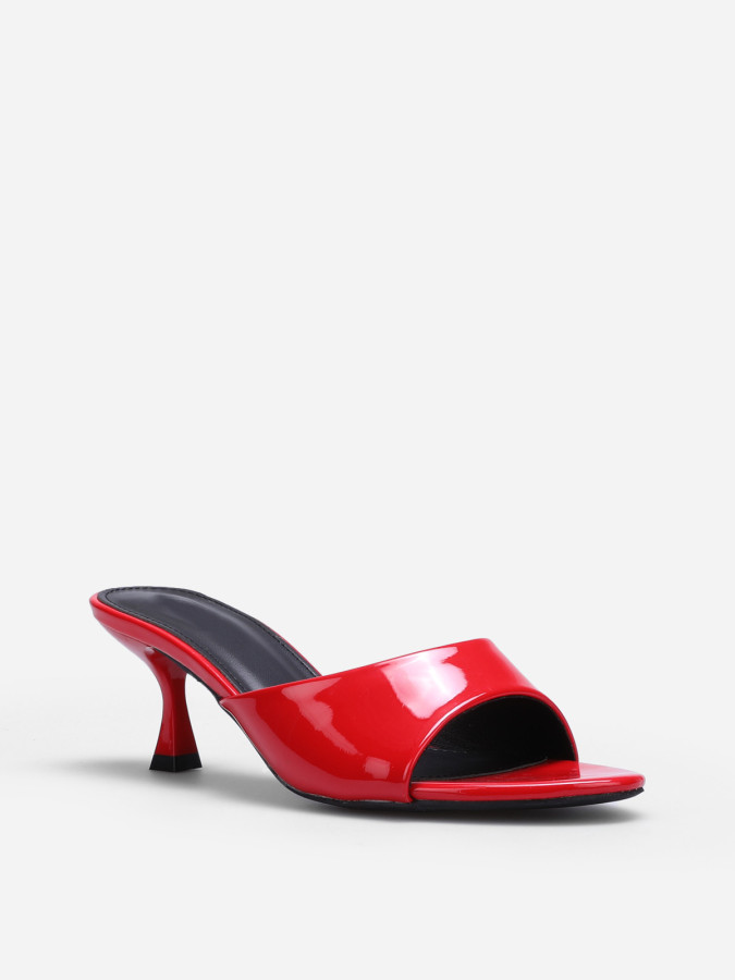 Mules vernies rouges à talon bobine
