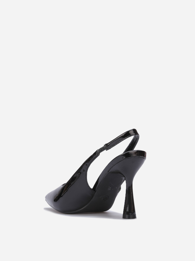 Escarpins vernis noirs à lanière et talon bobine