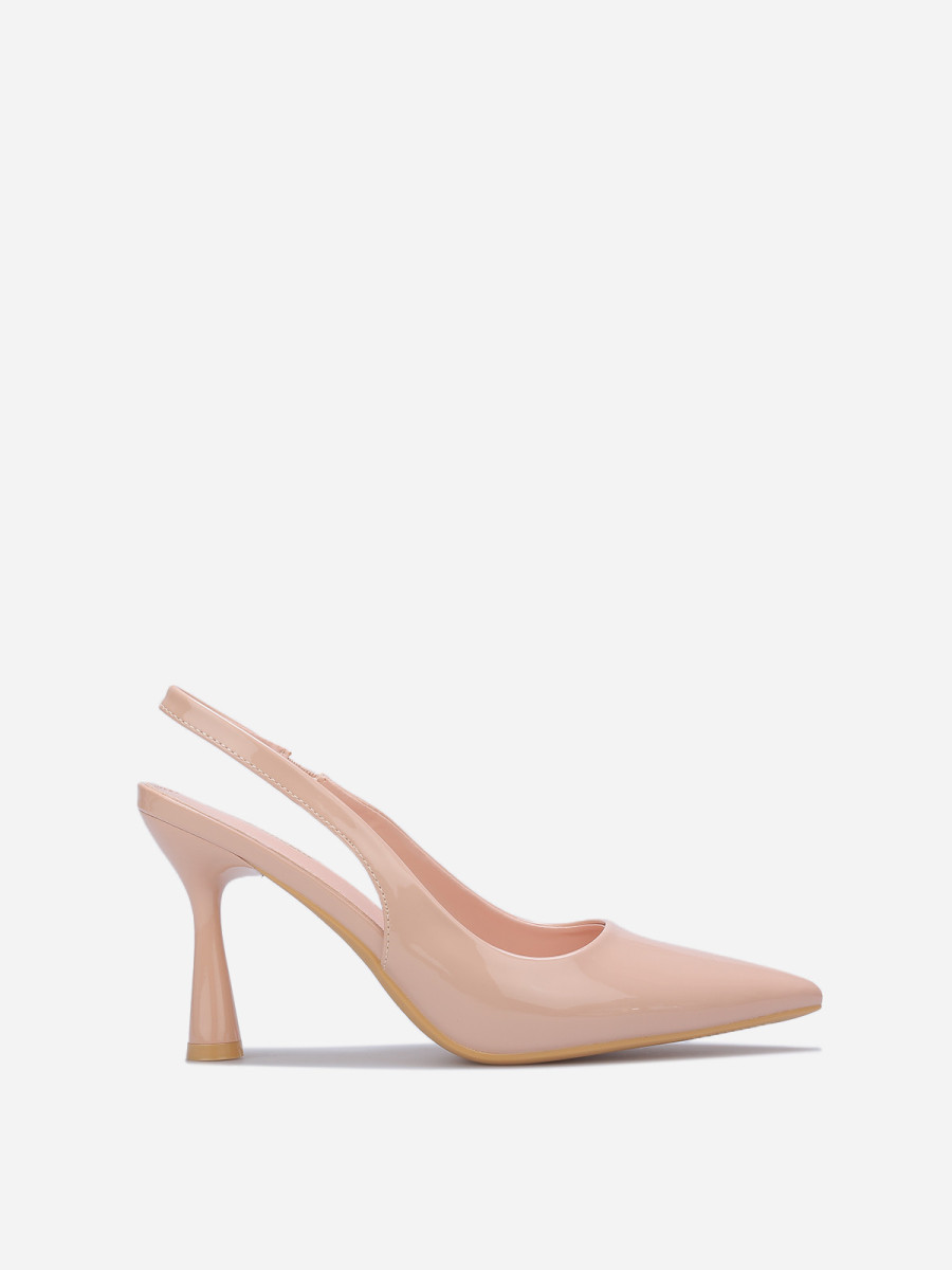 Escarpins vernis beiges à lanière et talon bobine