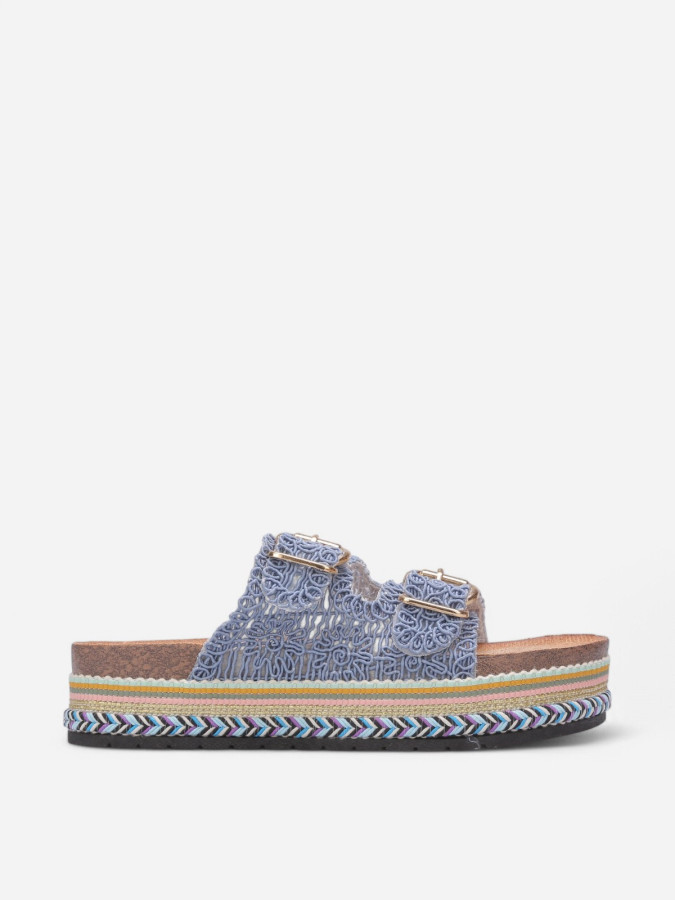 Mules brodées à plateforme bleues