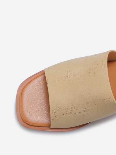 Mules taupe à talon avec large bride