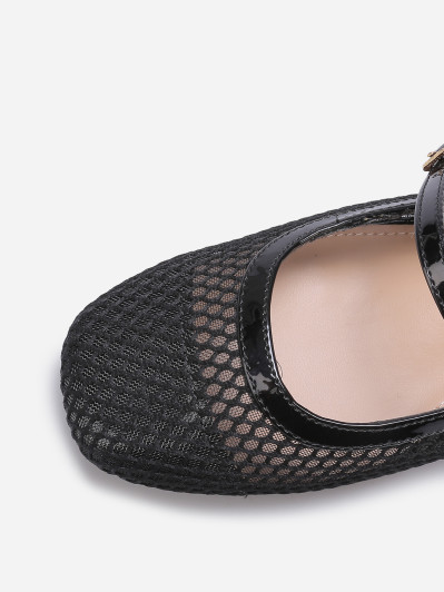 Slingback en résille noire à talon carré