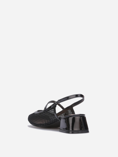 Slingback en résille noire à talon carré