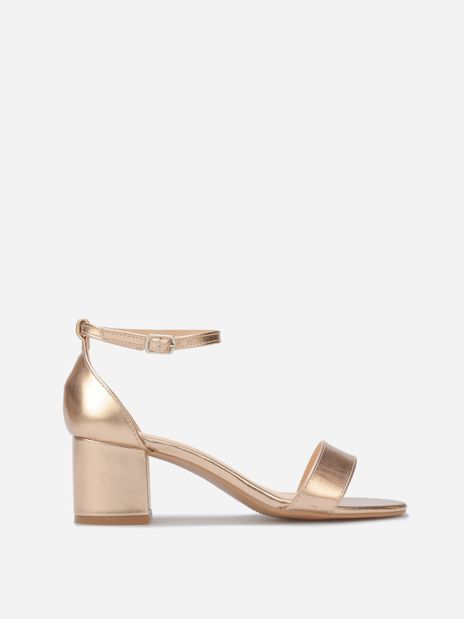 Sandales rose doré à talon carré