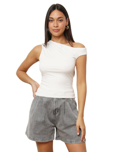 Top asymétrique à col bénitier écru