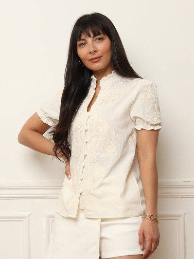 Chemisier brodé à manches froncées beige