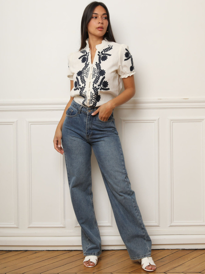 Chemisier brodé à manches froncées bleu