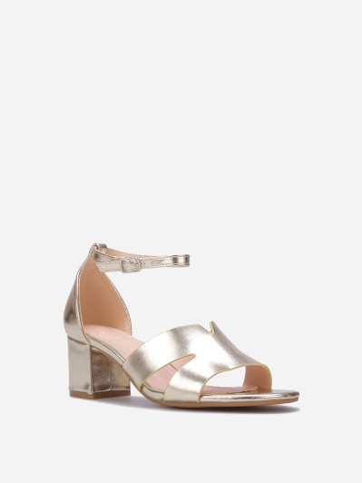 Sandales dorées avec large bride ajourée