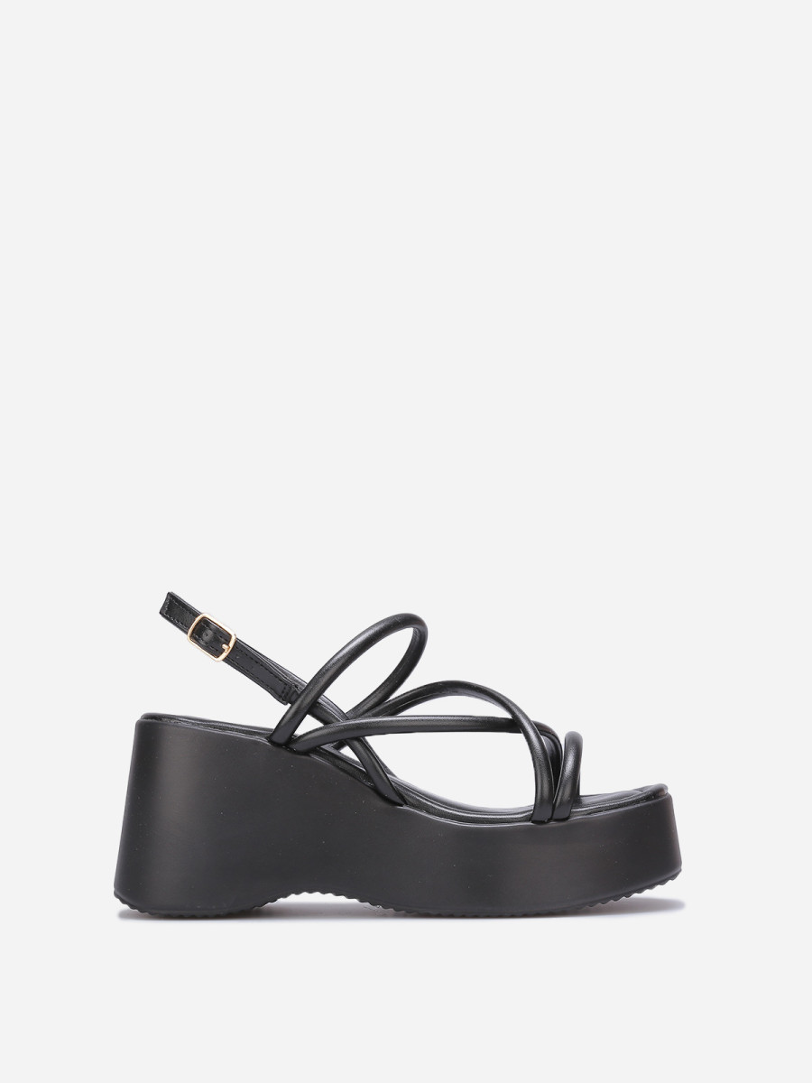 Sandales noires à plateforme et lanières croisées