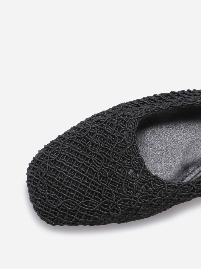 Ballerines slingback noires effet crochet