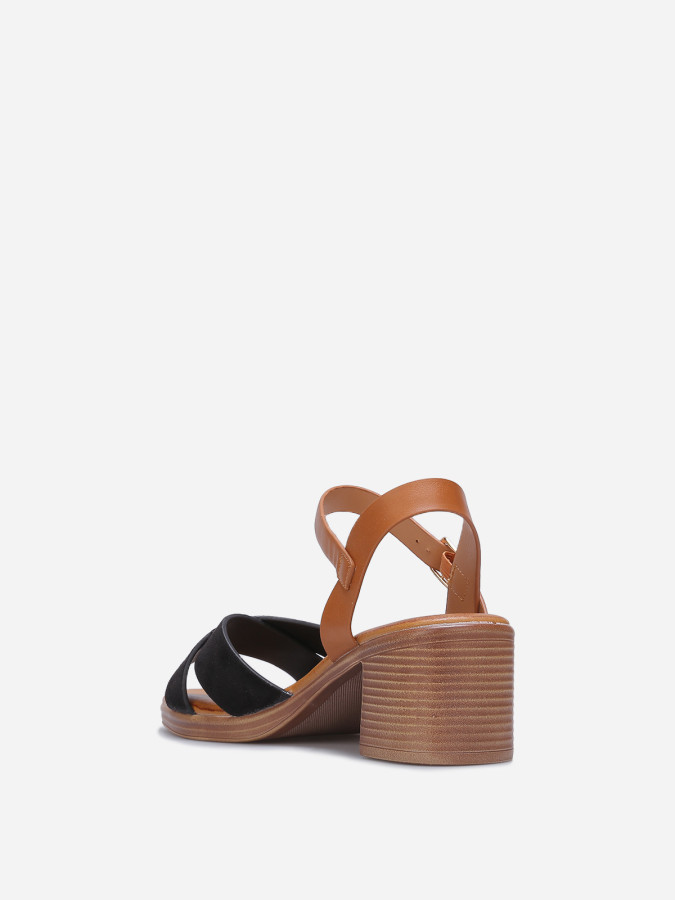 Sandales bi-matières noires et talon effet bois