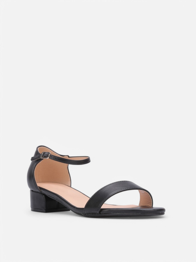 Sandales basiques noires à petit talon