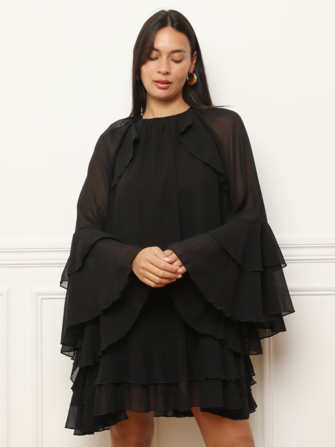 Robe évasée noire à volants