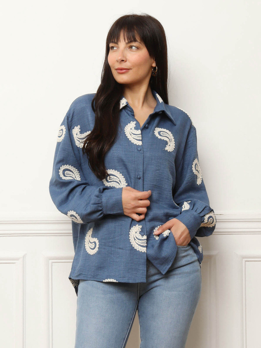 Chemise fluide à broderie cachemire bleue