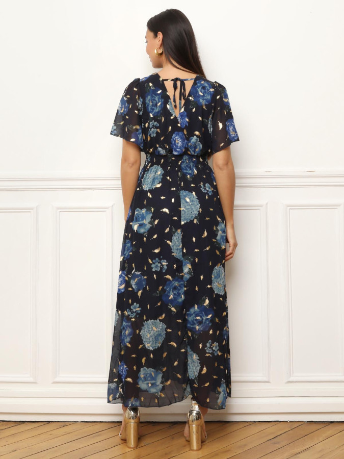 Robe longue à motifs fleurs et feuilles dorées bleu marine