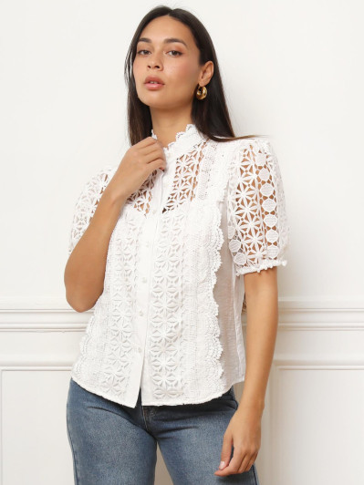 Chemisier dentelle crochet blanc et boutons perles