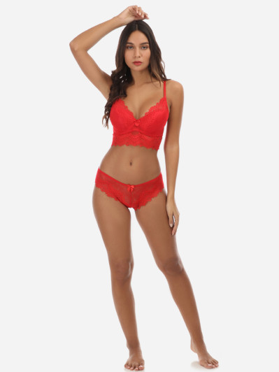 Ensemble rouge push-up bralette et culotte en dentelle