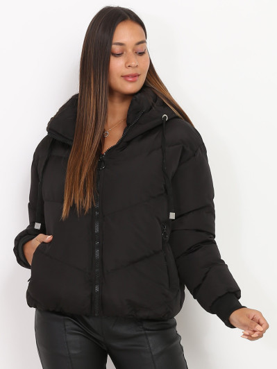 Doudoune courte noire matelassée