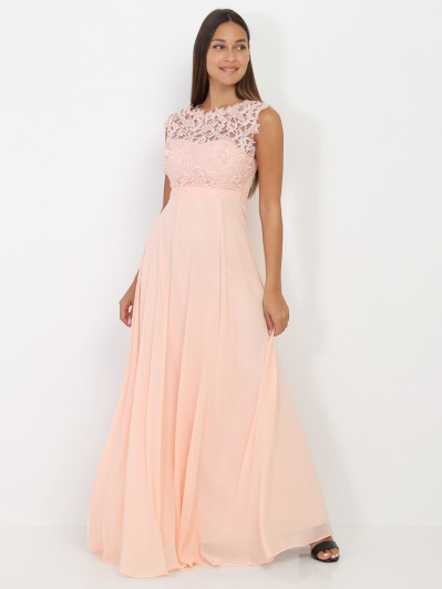 Robe longue rose à dentelle