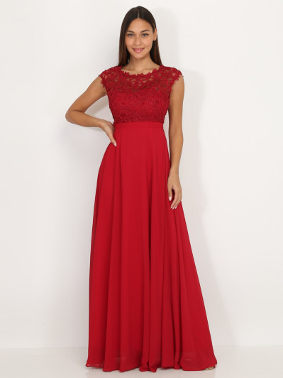 Robe longue rouge foncé à dentelle