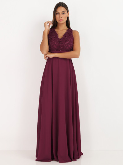 Robe longue bordeaux à broderies fleuries