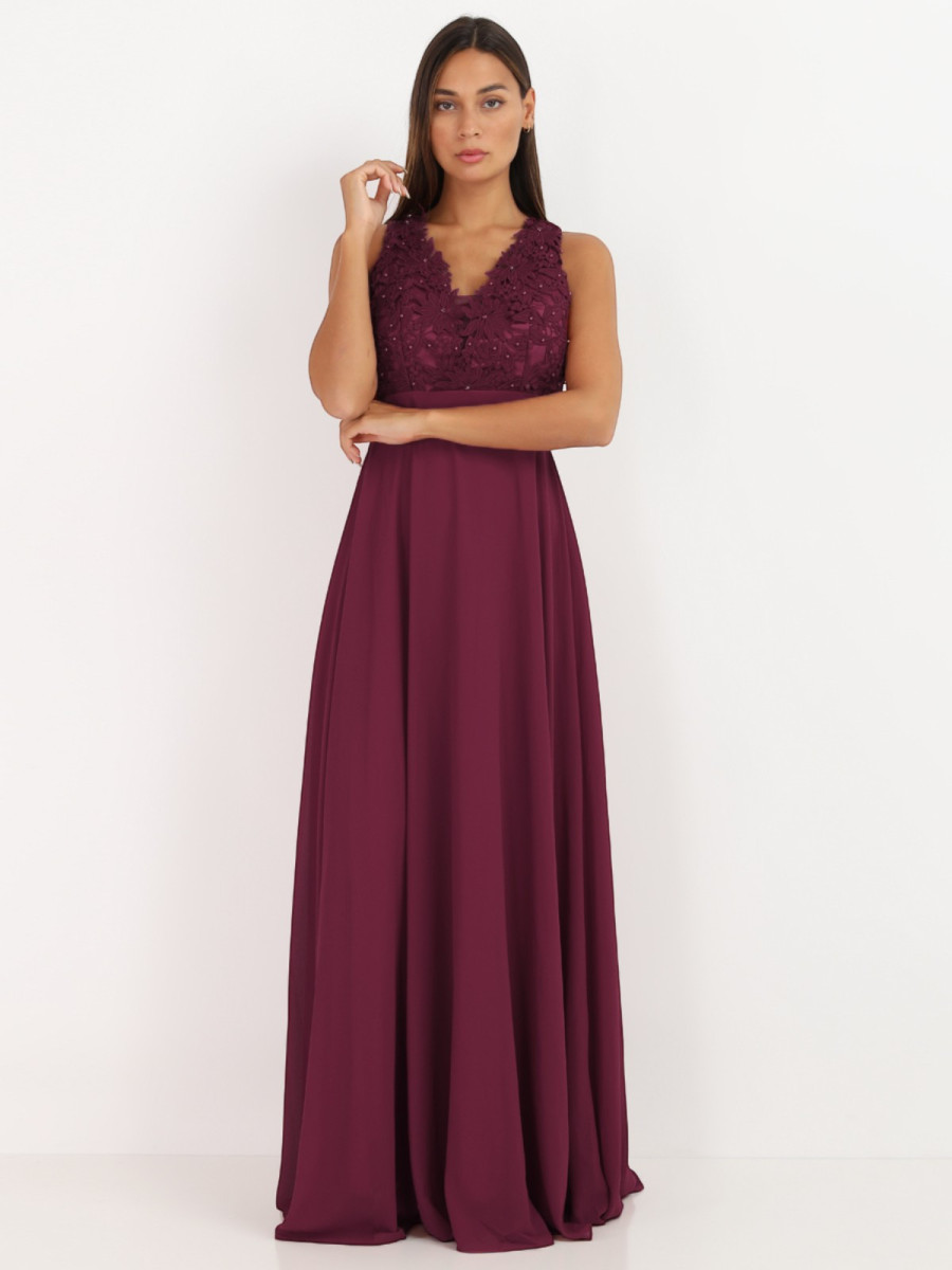 Robe longue bordeaux à broderies fleuries