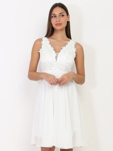 Robe blanche patineuse à broderie grandes tailles