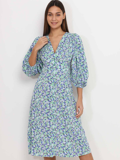 Robe mi-longue verte fleurie à manches bouffantes