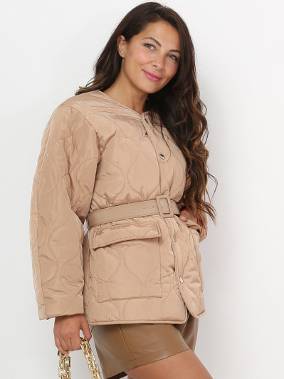 Veste matelassée camel ceinturée