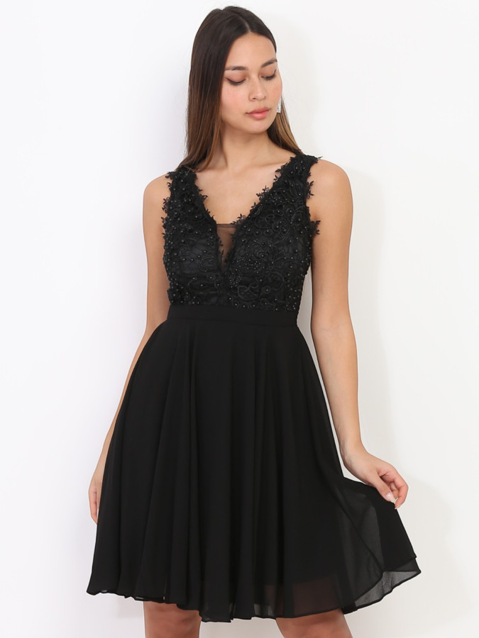 Robe noire patineuse grandes tailles avec broderie et perles