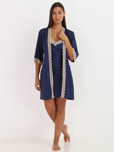 Ensemble nuisette et kimono à dentelle