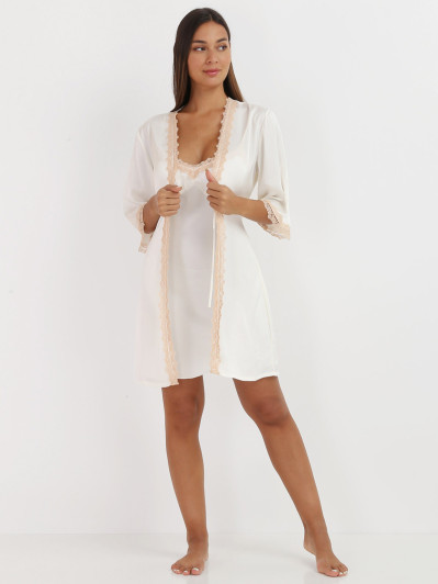 Ensemble nuisette et kimono à dentelle