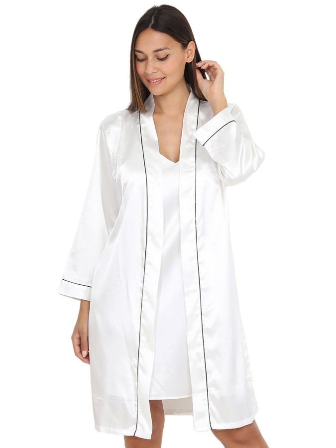 Ensemble kimono et nuisette blancs satinés