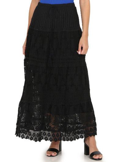 Jupe en crochet et dentelle