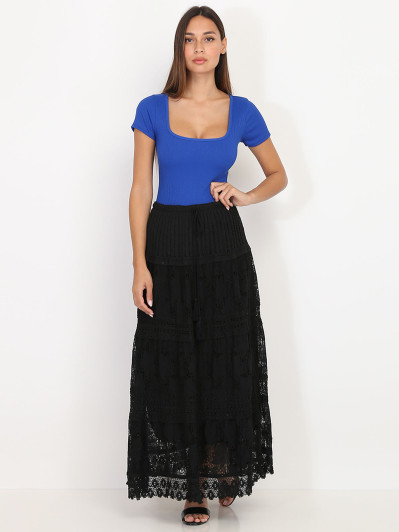 Jupe en crochet et dentelle