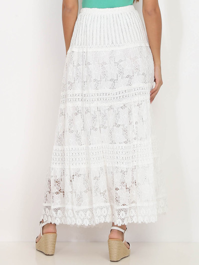 Jupe en crochet et dentelle