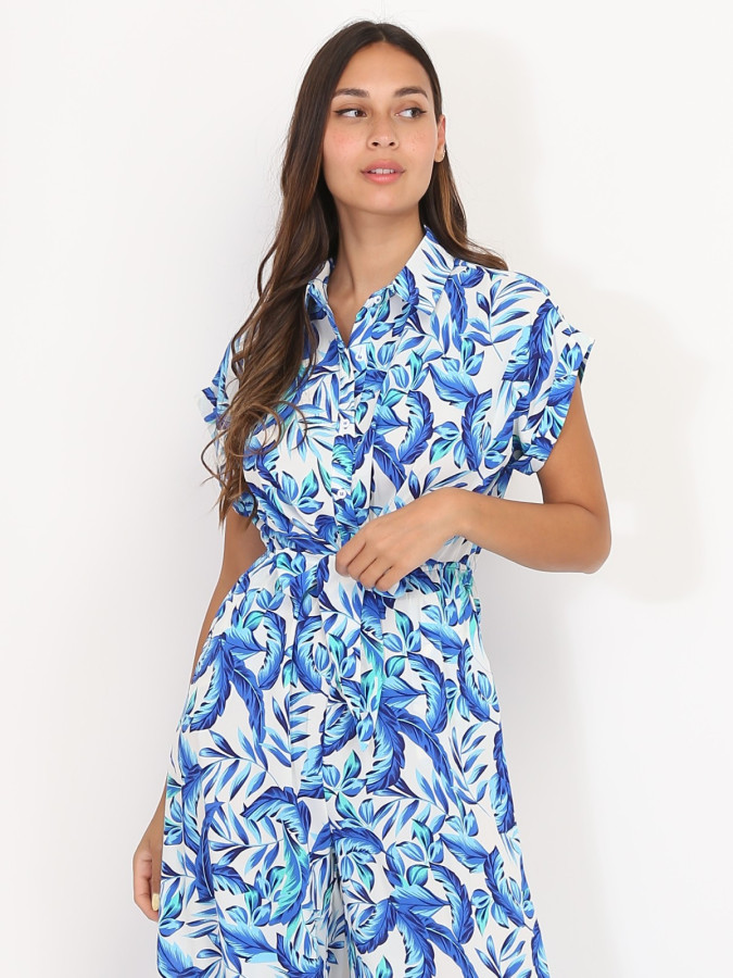 Combinaison fluide blanche à imprimé feuilles bleues